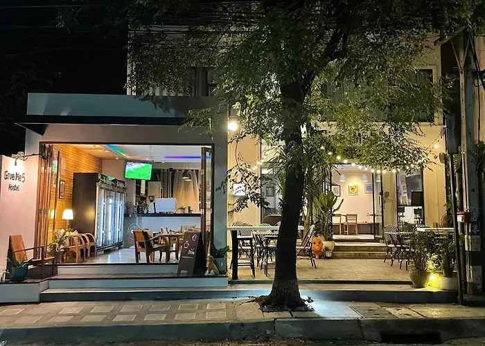 Give Me 5 Hostel Chiang Mai